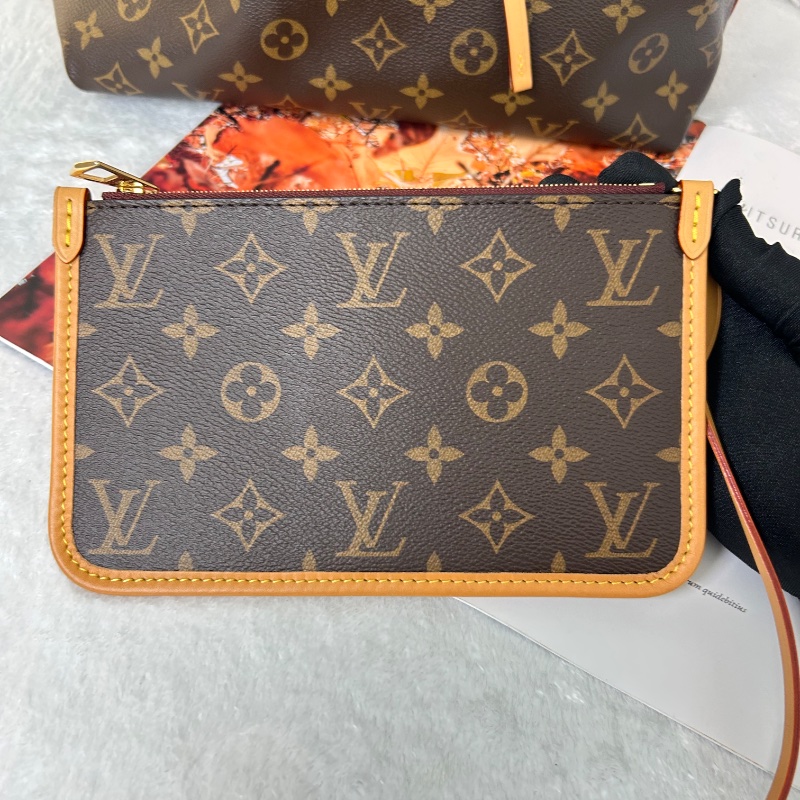 LV Carryall PM 老花小號肩背包 晶片款-30