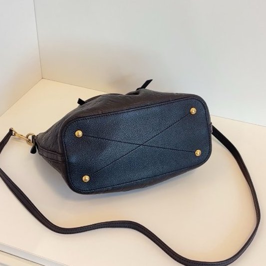 路易威登/Louis Vuitton 黑色全皮壓花 手提餃子包-8