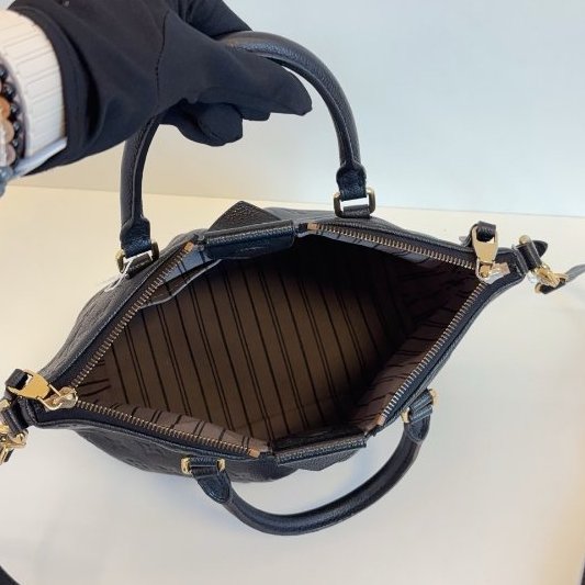 路易威登/Louis Vuitton 黑色全皮壓花 手提餃子包-9