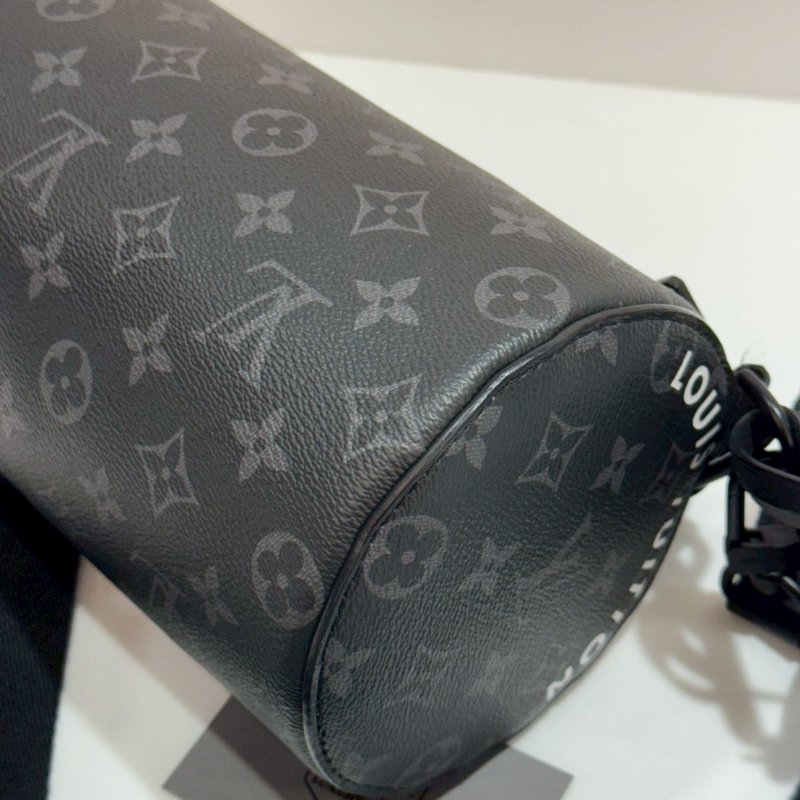 LV 斜背包/側背包/圓筒包 M46796 近全新-5