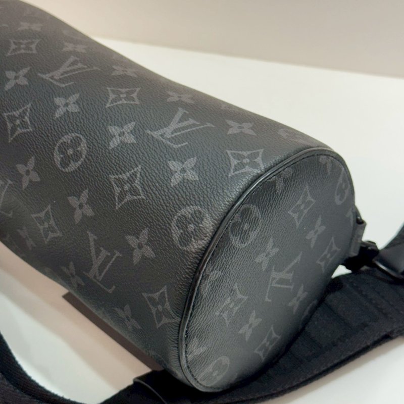 LV 斜背包/側背包/圓筒包 M46796 近全新-7