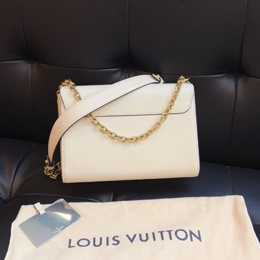 閒置新 路易威登/Louis Vuitton 白色金扣Twist鏈條包 中號 芯片款-7