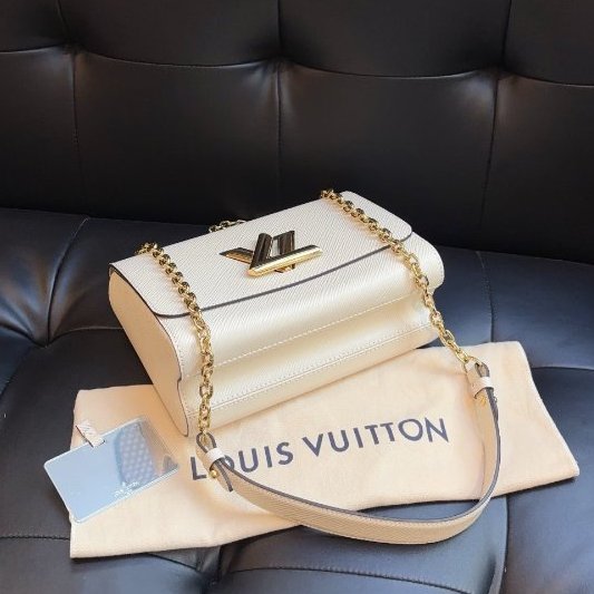 閒置新 路易威登/Louis Vuitton 白色金扣Twist鏈條包 中號 芯片款-8