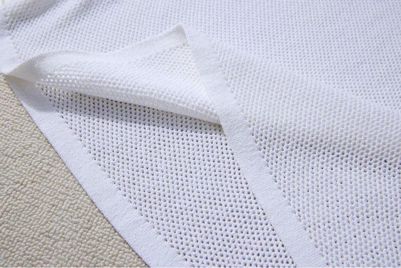 Chanel 透氣彩色雙C刺繡背心-5