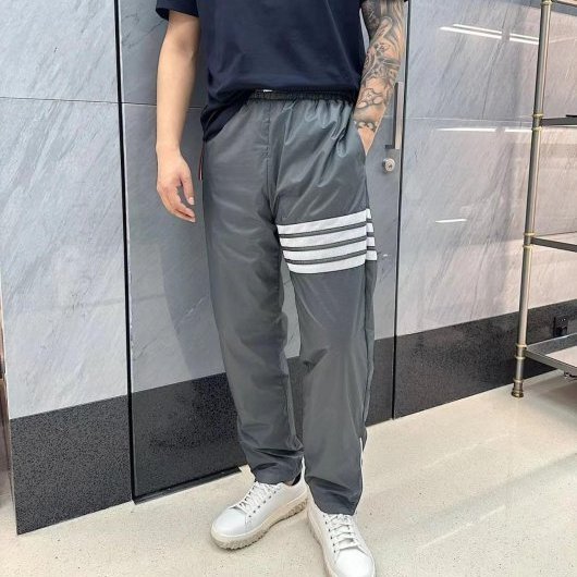 💎Han's house精品服飾💎THOM BROWNE TB 尼龍 四槓 長褲 現貨1 原價34600-0