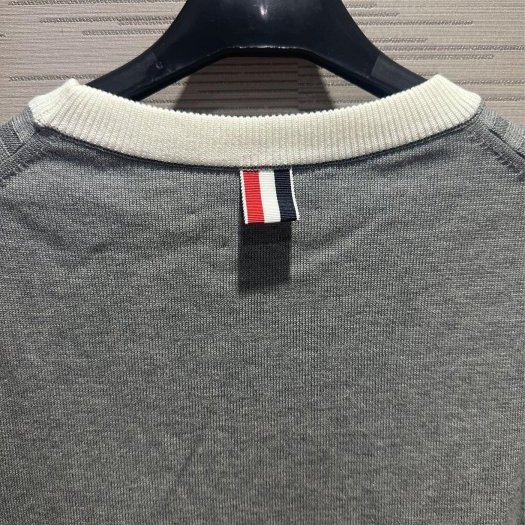 💎Han's house精品服飾💎 Thom Browne 4槓 粗 針織 棉質 毛衣 義大利製 原價38800-3