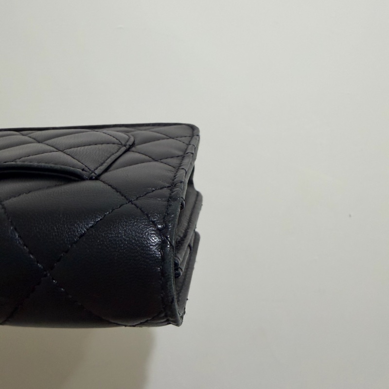 Chanel WOC黑銀羊皮-1