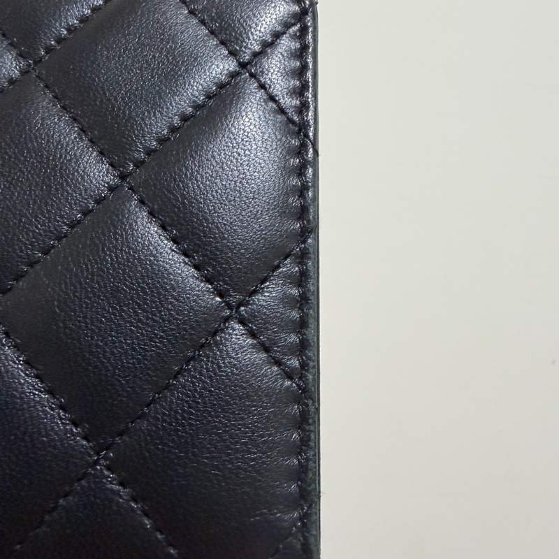 Chanel WOC黑銀羊皮-3