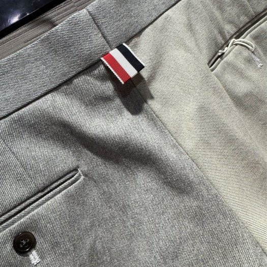 💎Han's house精品服飾💎THOM BROWNE TB 四槓 短褲 西裝褲 日本製 現貨3原價33700-4