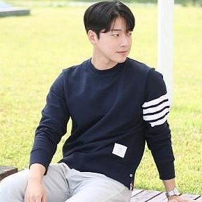 💎Han's house精品服飾💎 Thom Browne TB 4桿 TB 衛衣 日本製 大學T 原價 22200-0