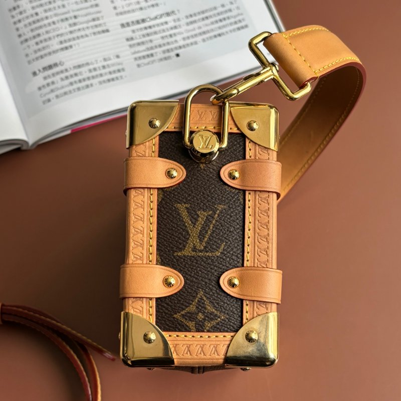 ::LOUIS VUITTON:: LV M46815 Side Trunk PM 經典花紋牛皮飾邊手提斜背包 箱型包-7