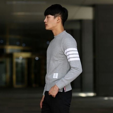 💎Han's house精品服飾💎 Thom Browne TB 4桿 TB 衛衣 日本製 大學T 原價 22200-6