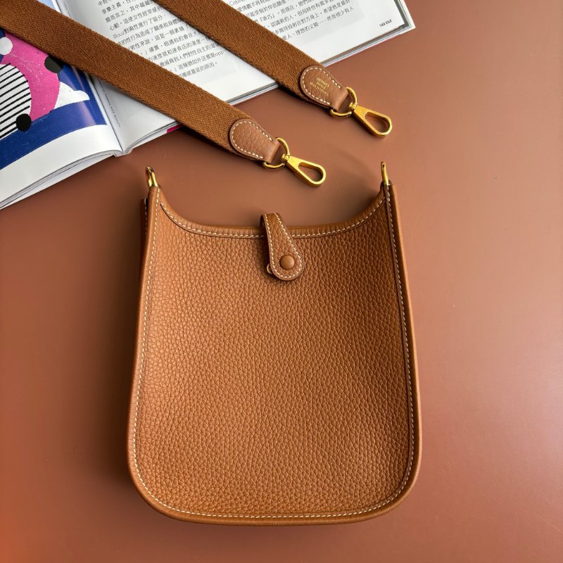 ::Hermès:: Mini Evelyne 16 II 二代金釦金棕 H字樣斜背包-2