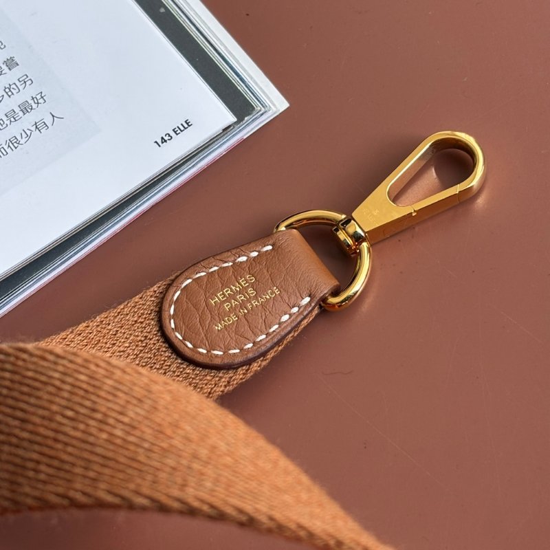 ::Hermès:: Mini Evelyne 16 II 二代金釦金棕 H字樣斜背包-3