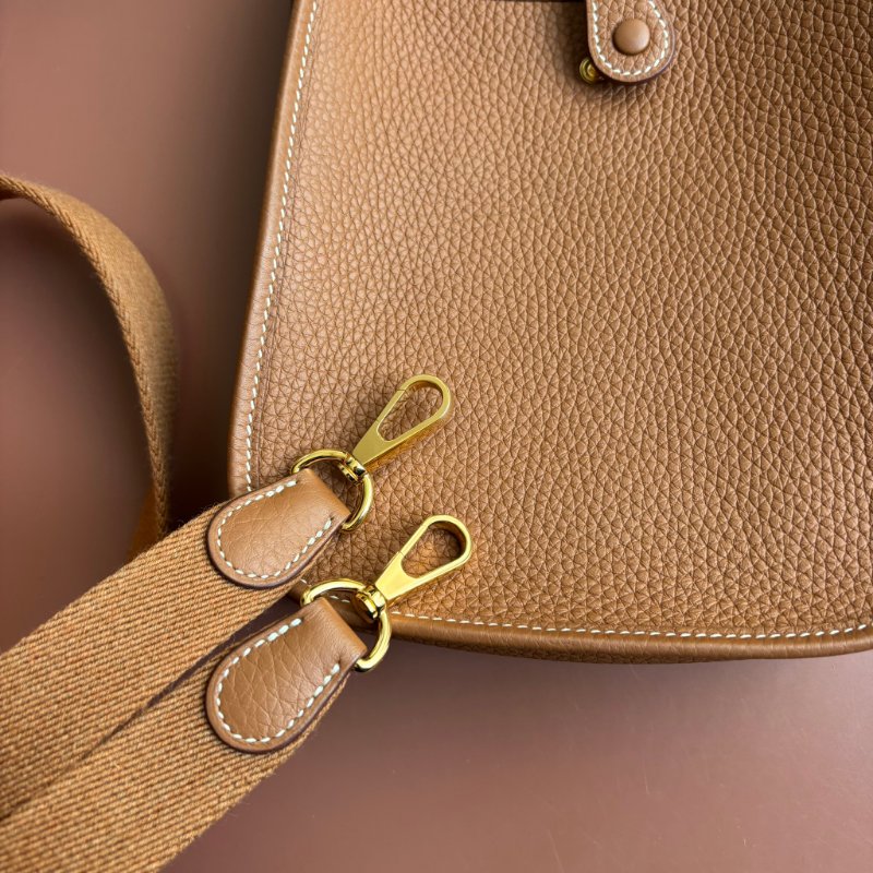 ::Hermès:: Mini Evelyne 16 II 二代金釦金棕 H字樣斜背包-10