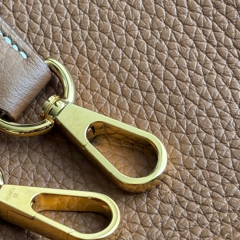 ::Hermès:: Mini Evelyne 16 II 二代金釦金棕 H字樣斜背包-13
