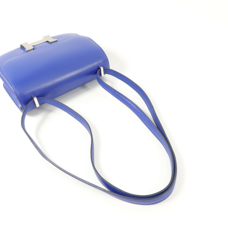 HERMES Tadelakt皮革Constance Mini肩背袋Bleu Electrique-8