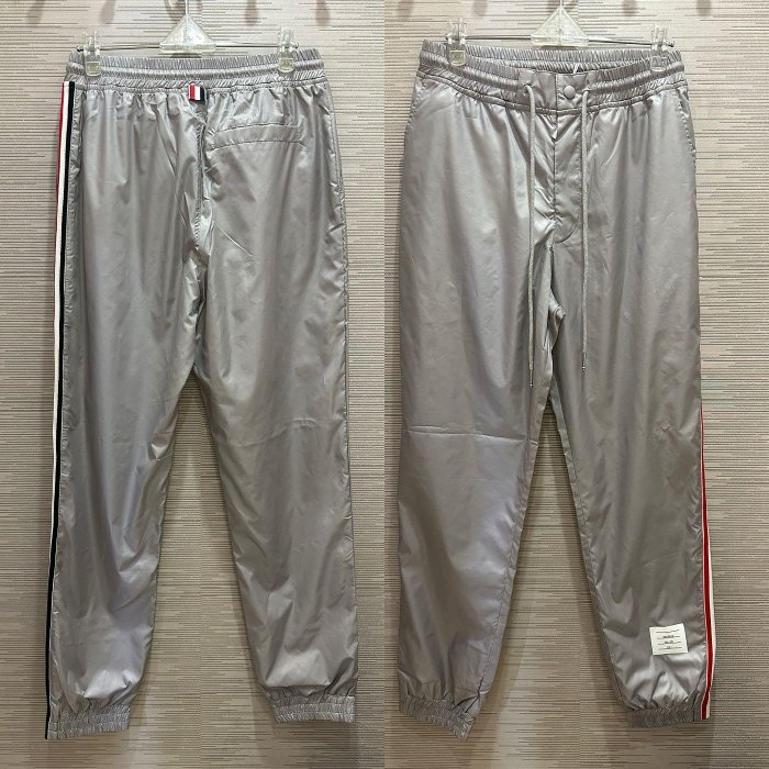 💎Han's house精品服飾💎 THOM BROWNE TB 尼龍 防撕裂 長褲 現貨1 原價33600-0