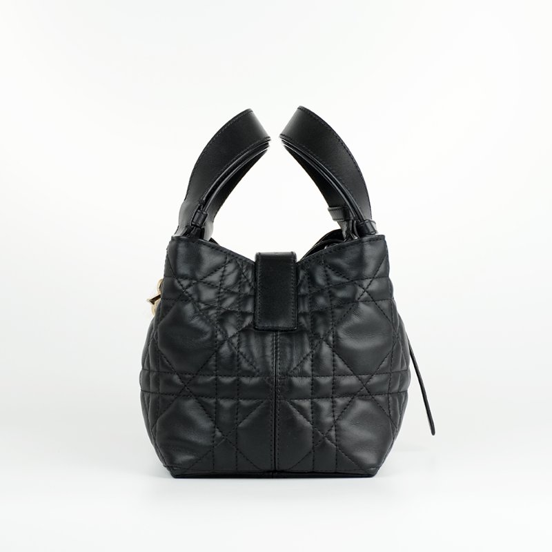 KESH 凱仕國際精品【金屬吊飾、優雅日常托特】DIOR Toujours Small 迪奧小型手提包｜黑色籐格紋小牛皮｜金扣-2