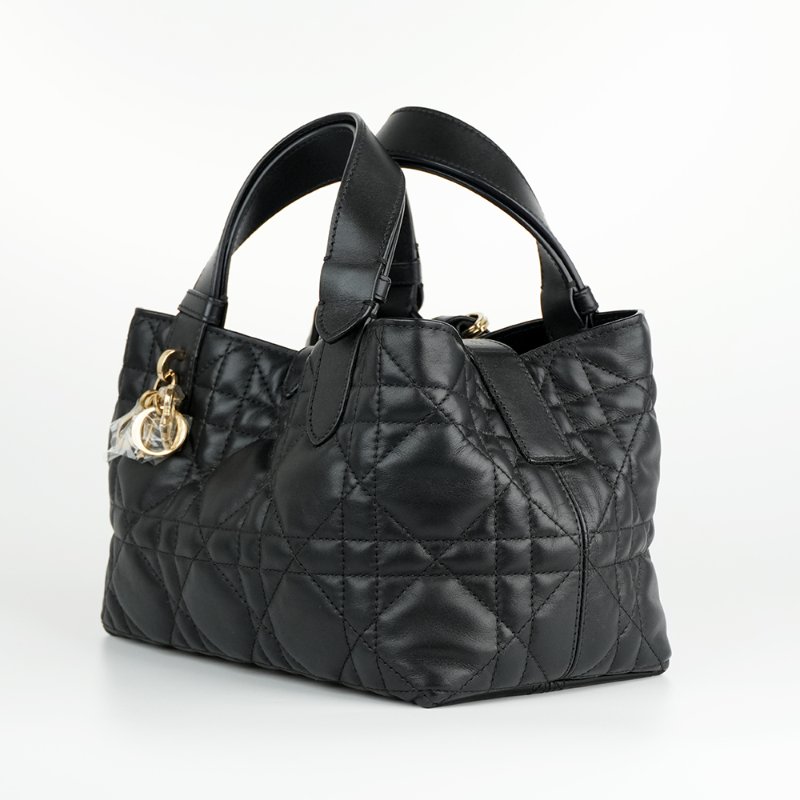 KESH 凱仕國際精品【金屬吊飾、優雅日常托特】DIOR Toujours Small 迪奧小型手提包｜黑色籐格紋小牛皮｜金扣-3