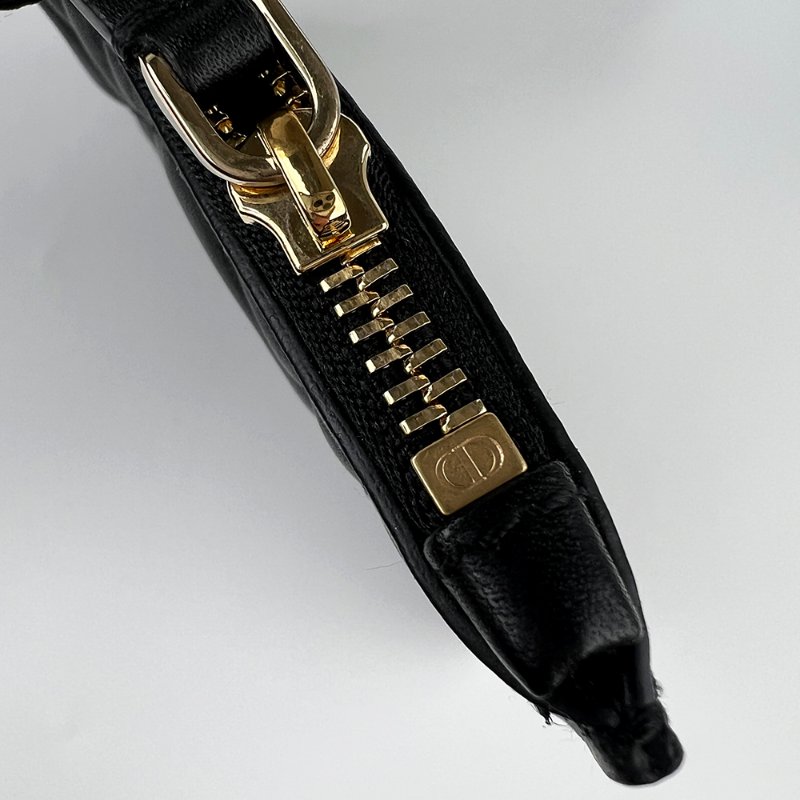 KESH 凱仕國際精品【金屬吊飾、優雅日常托特】DIOR Toujours Small 迪奧小型手提包｜黑色籐格紋小牛皮｜金扣-16