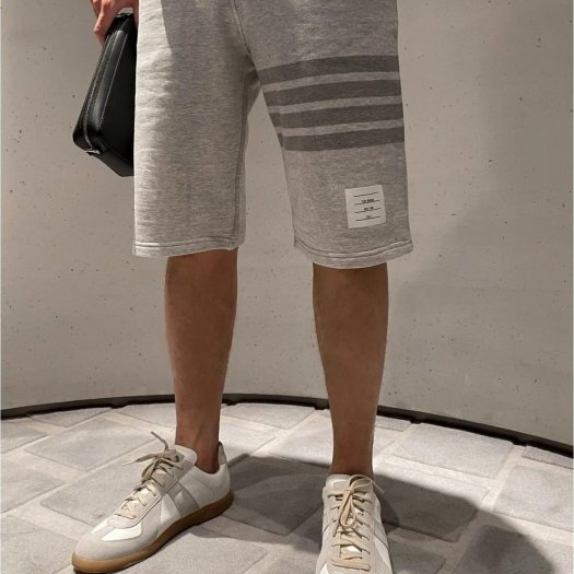 💎Han's house精品服飾💎 THOM BROWNE TB 四槓 棉短褲 日本製 現貨3 原價25600-3
