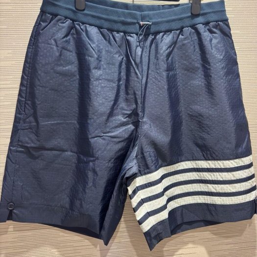💎Han's house精品服飾💎THOM BROWNE TB 四槓 尼龍 海灘 短褲  現貨4 原價34400-1