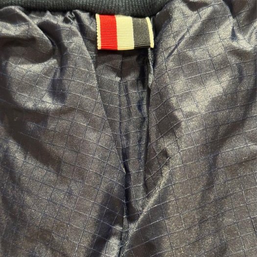 💎Han's house精品服飾💎THOM BROWNE TB 四槓 尼龍 海灘 短褲  現貨4 原價34400-4