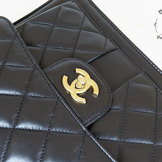 【巴黎站二手名牌專賣店】＊現貨＊CHANEL香奈兒真品＊黑色菱格紋皮革口蓋後背包-3