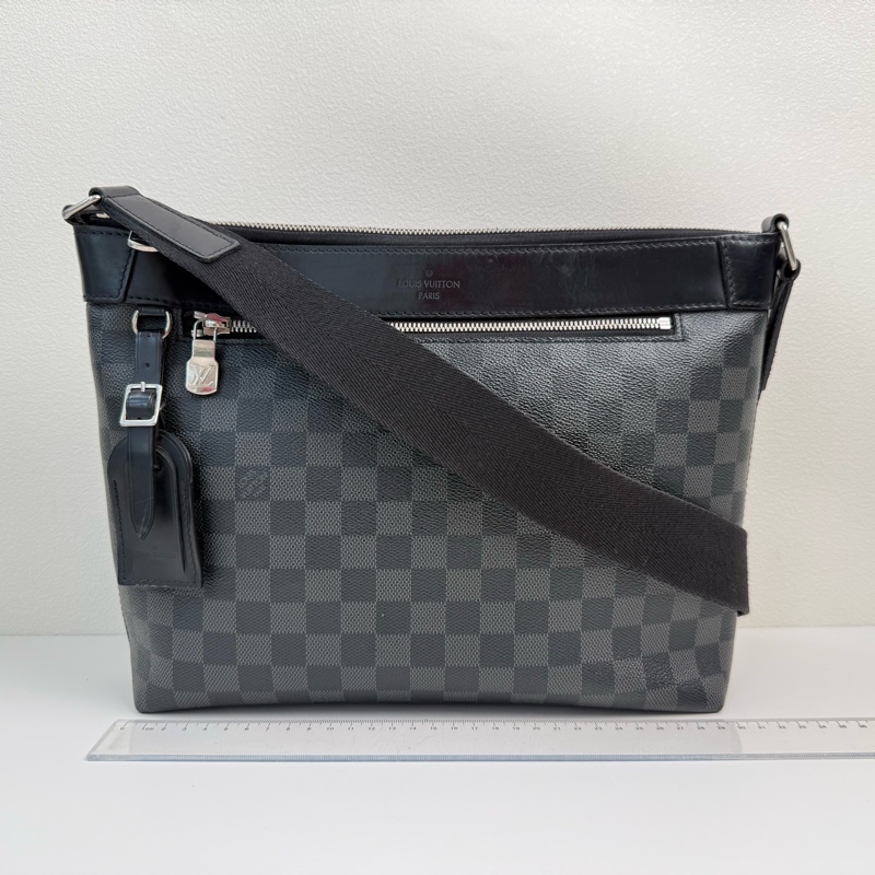路易威登/LOUIS VUITTON MICK 深灰色塗層帆布棋盤格單肩包斜挎包 男包 銀色五金-1