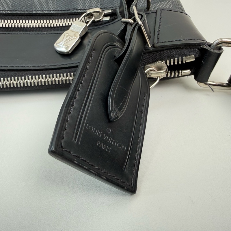 路易威登/LOUIS VUITTON MICK 深灰色塗層帆布棋盤格單肩包斜挎包 男包 銀色五金-7