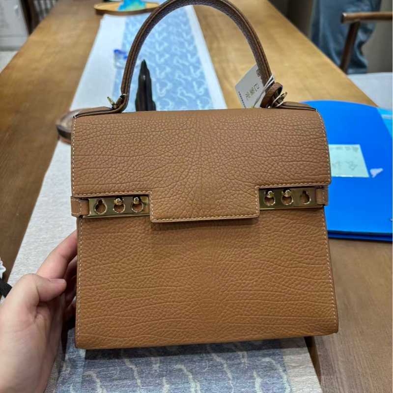 Delvaux 荔枝皮手提包-0
