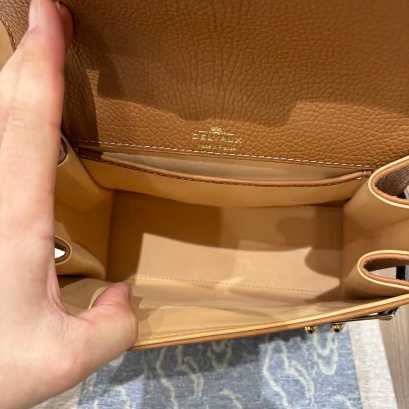 Delvaux 荔枝皮手提包-4