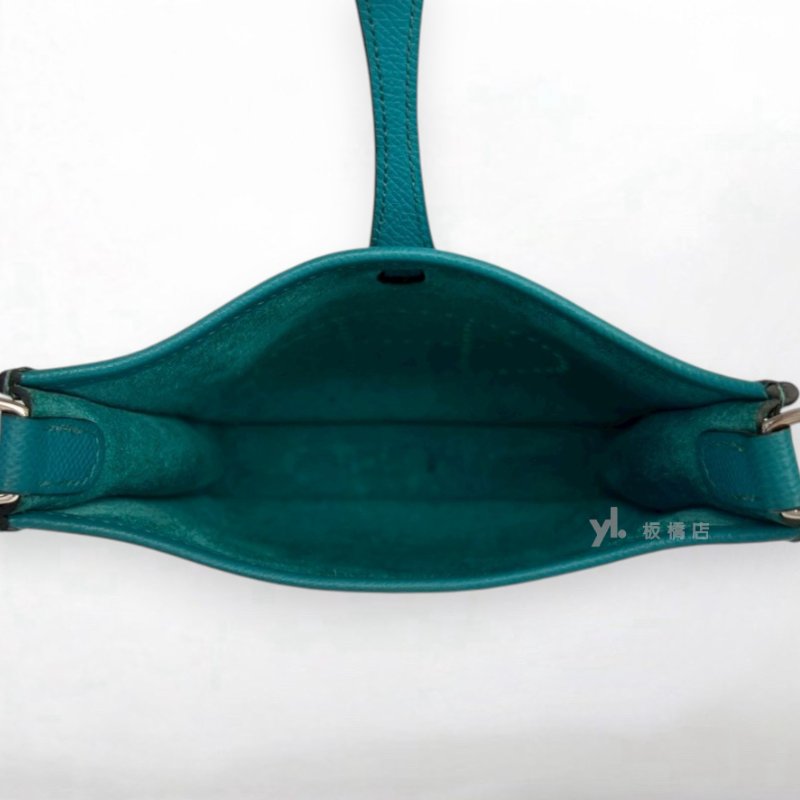 S5465-Hermes 孔雀綠TC皮Mini Evelyne16斜背包-5