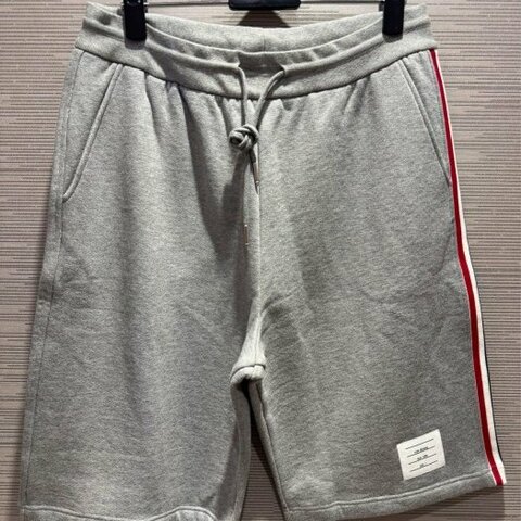 💎Han's house精品服飾💎THOM BROWNE TB 彩條 棉褲 短褲 現貨 2原價20000