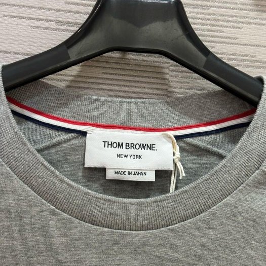 💎Han's house精品服飾💎 Thom Browne TB 4槓 長T 日本製 男女共穿 現貨 1 3 原價 19100-2