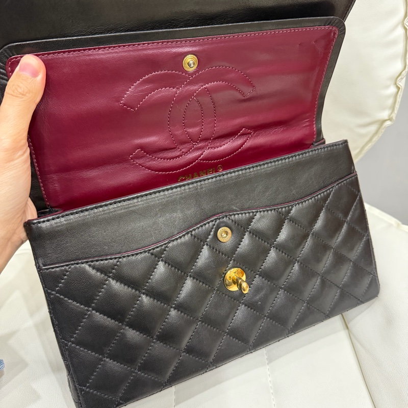 Chanel Paris Limited Medium Classic Flap 金銀扣 鴛鴦扣-12