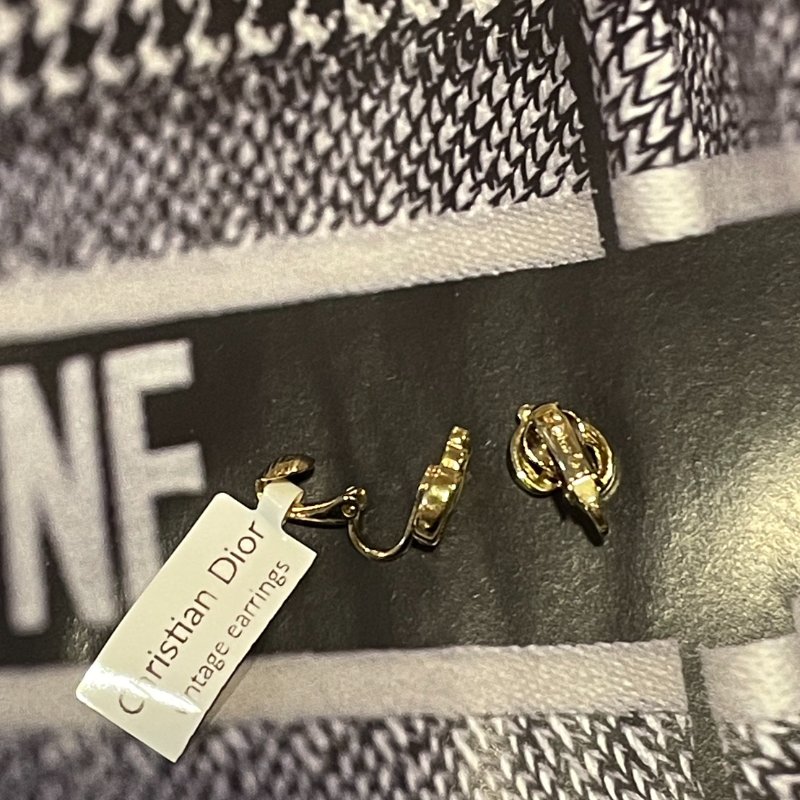 VINTAGE DIOR 金色草寫字母CD古董耳夾-8