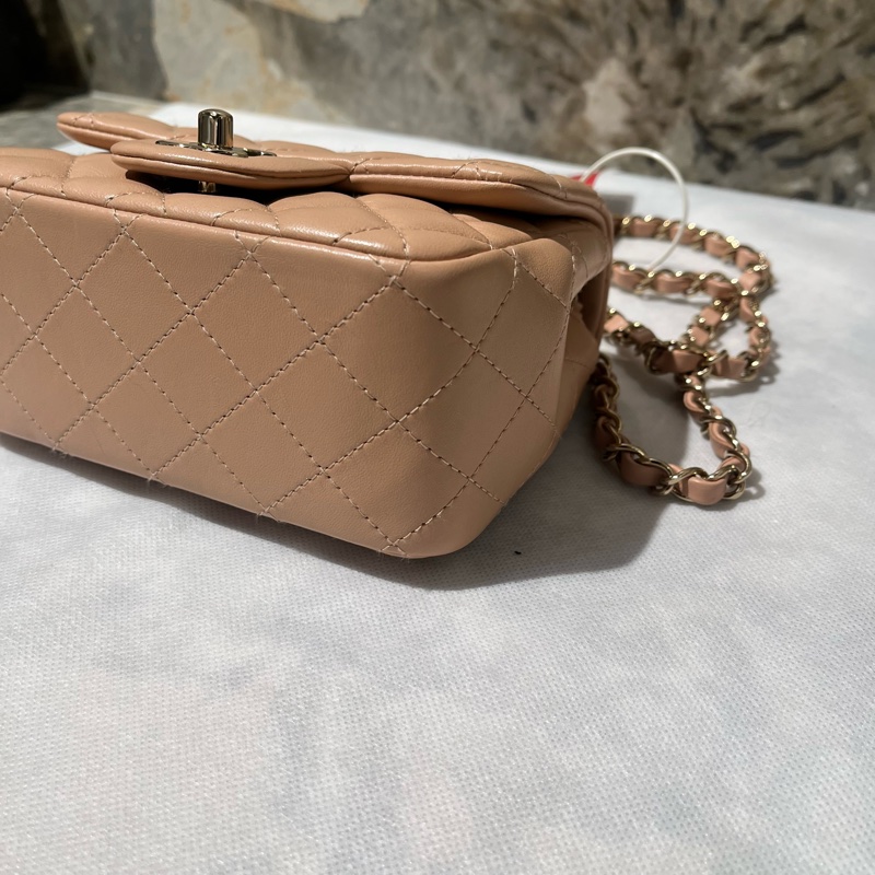 Chanel 米色羊皮金釦CF17-6