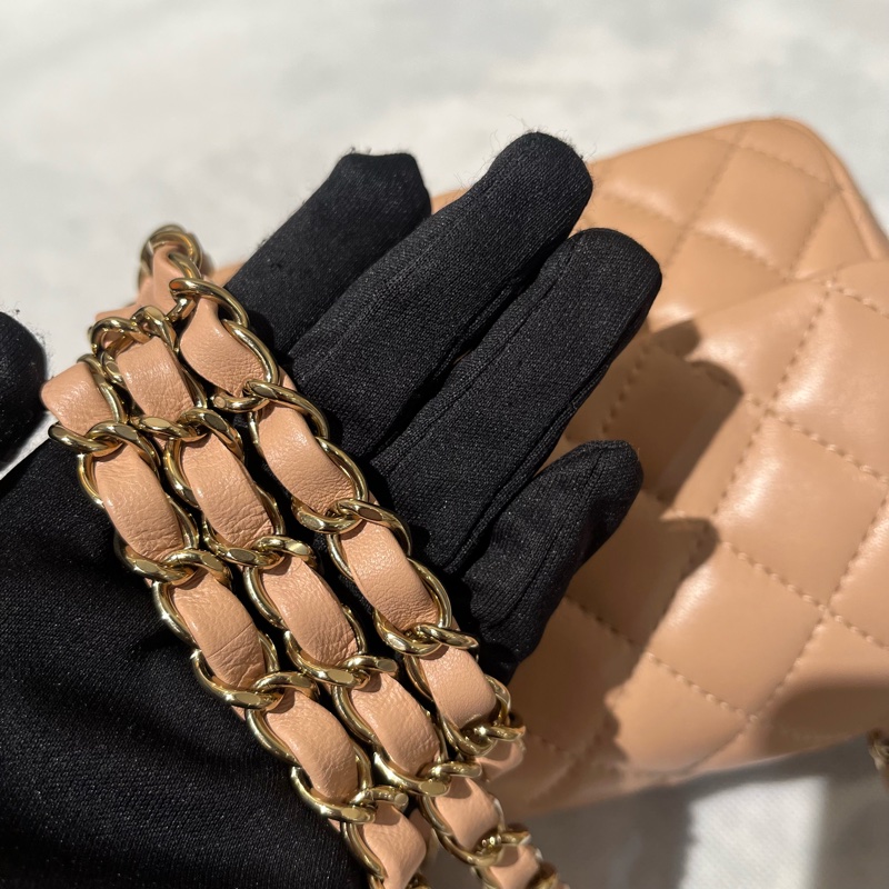 Chanel 米色羊皮金釦CF17-7