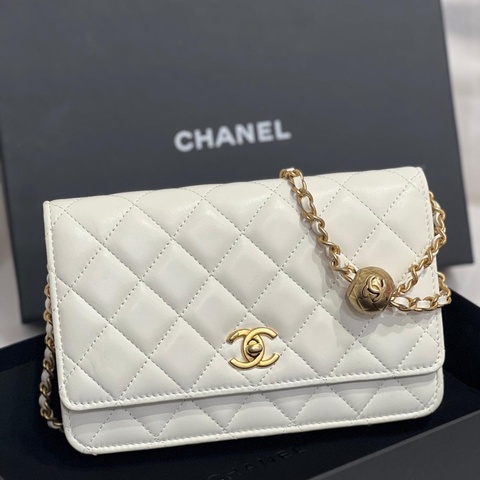 99新Chanel香奈兒金球woc發財包白金羊皮旋鈕扣芯片款