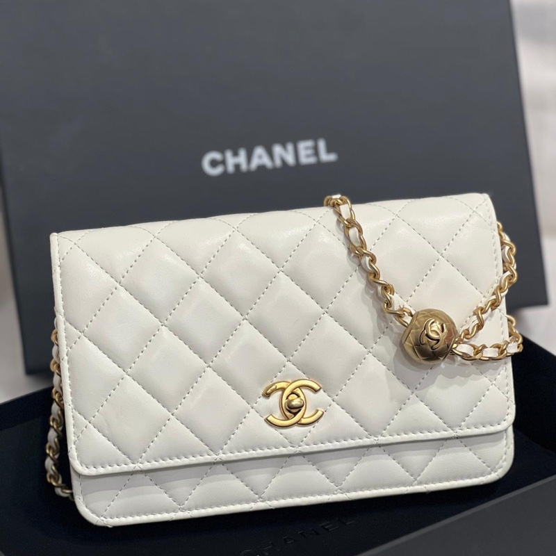 99新Chanel香奈兒金球woc發財包白金羊皮旋鈕扣芯片款-9