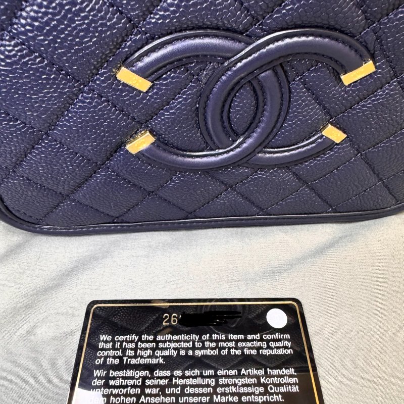 黑白馬小姐的斷捨離~二手CHANEL Vanity Medium 深藍金 經典鍊條 非晶片款-19