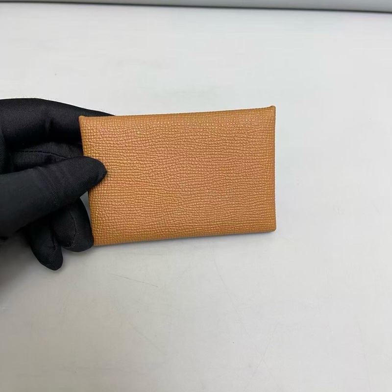 99新Hermes愛馬仕Calvi卡包金棕色 銀扣-3