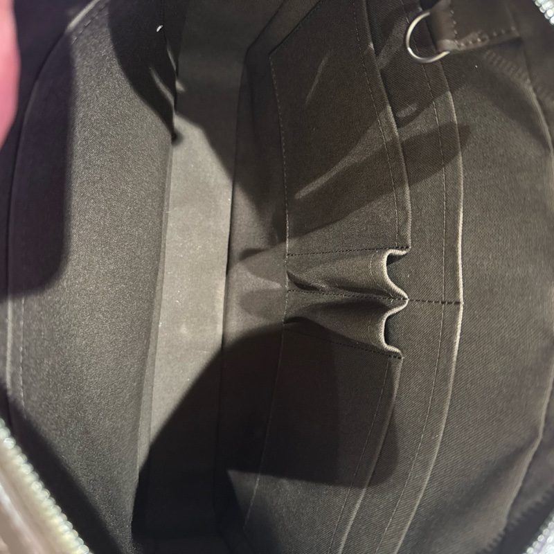 LV Louis Vuitton Damier Infini 深咖啡壓紋皮革斜背包 郵差包 男包-19