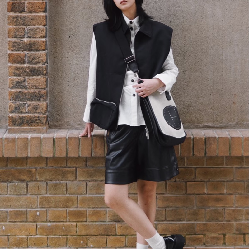 Hermes 愛馬仕熊貓配色帆布 Evelyne29 PM斜背包 肩背包 H包 logo洞洞包 經典H包-5