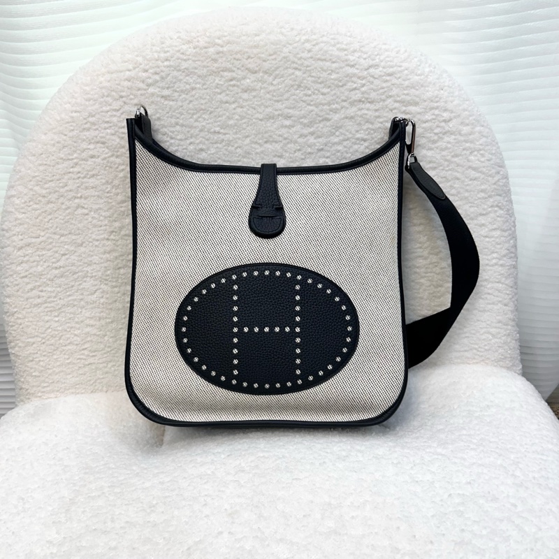 Hermes 愛馬仕熊貓配色帆布 Evelyne29 PM斜背包 肩背包 H包 logo洞洞包 經典H包-7