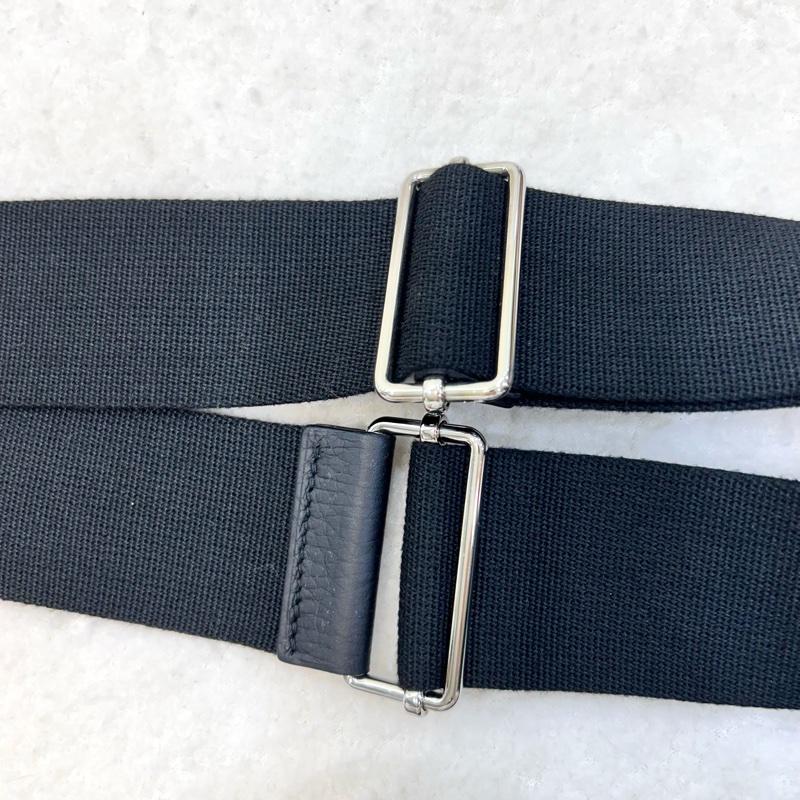 Hermes 愛馬仕熊貓配色帆布 Evelyne29 PM斜背包 肩背包 H包 logo洞洞包 經典H包-33