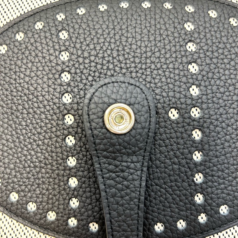 Hermes 愛馬仕熊貓配色帆布 Evelyne29 PM斜背包 肩背包 H包 logo洞洞包 經典H包-34