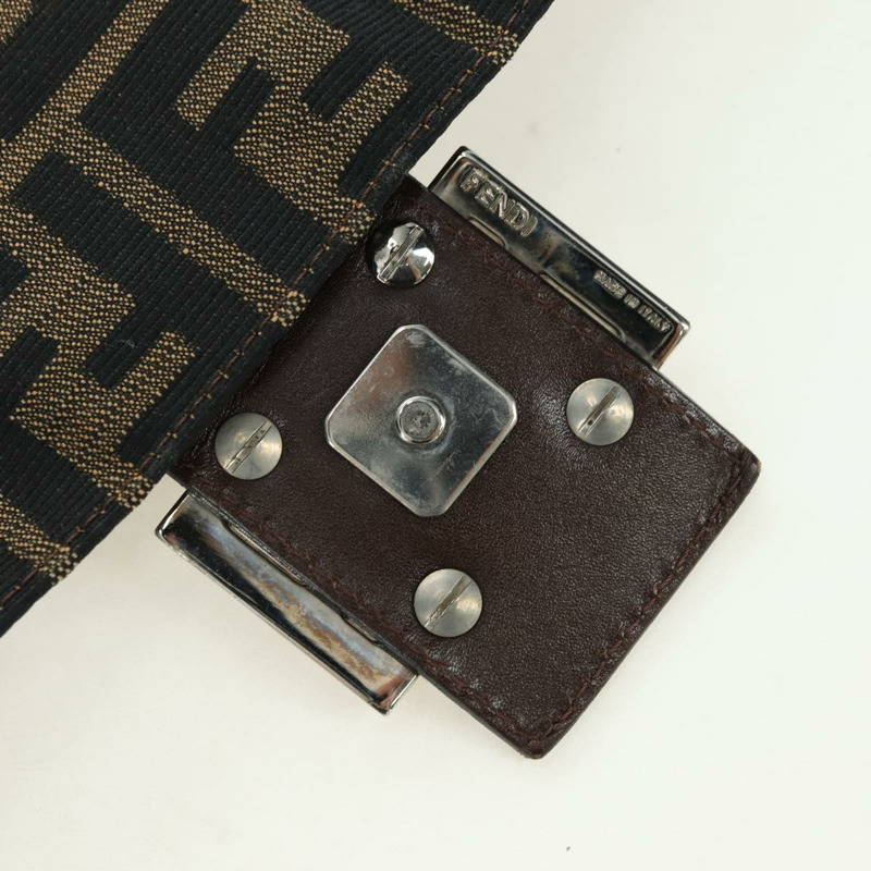 【日本直送】FENDI Zucca帆布Mamma Baguette單肩包 棕色/黑色 正品 177694SAV-9
